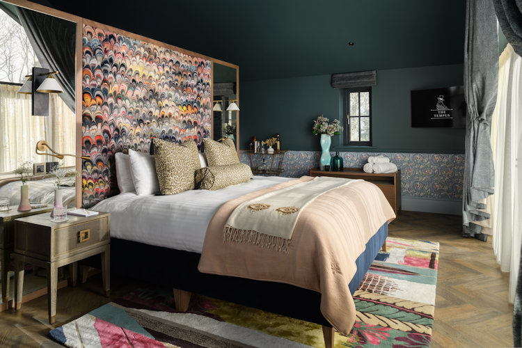 The Tempus, Charlton Hall Estate guestroom
